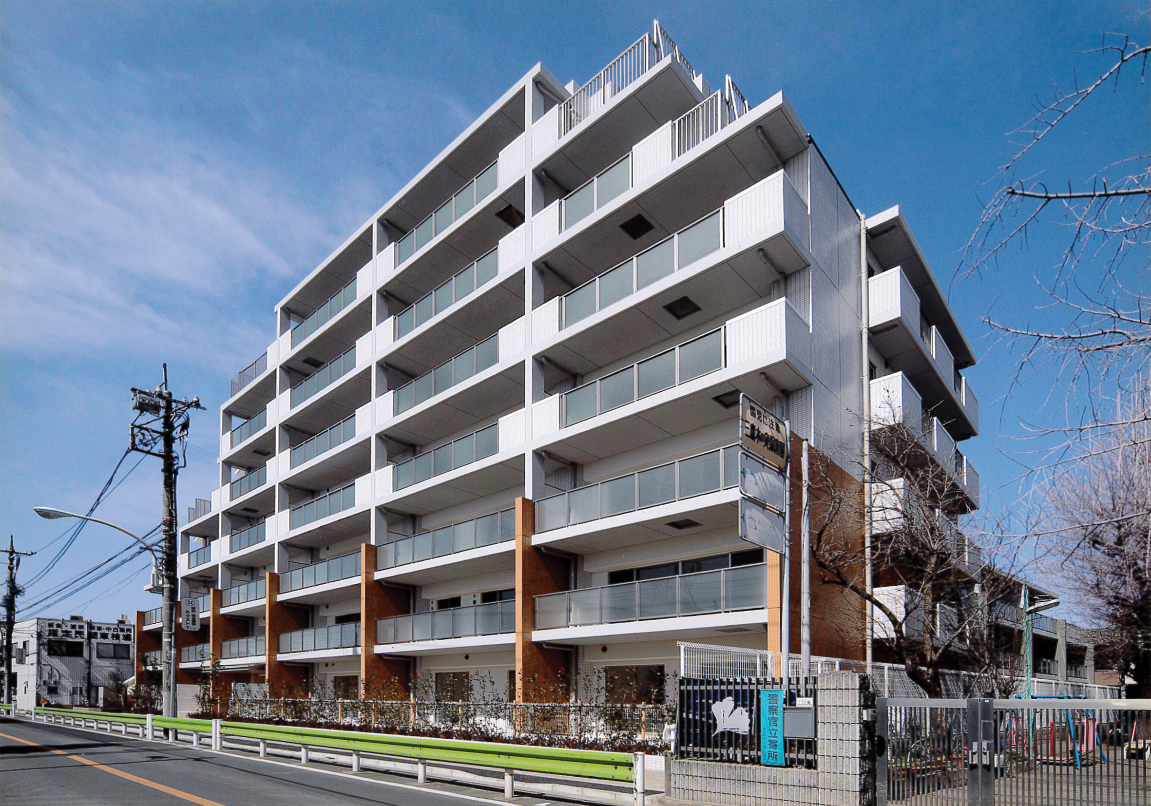 プライヴェル三鷹野崎