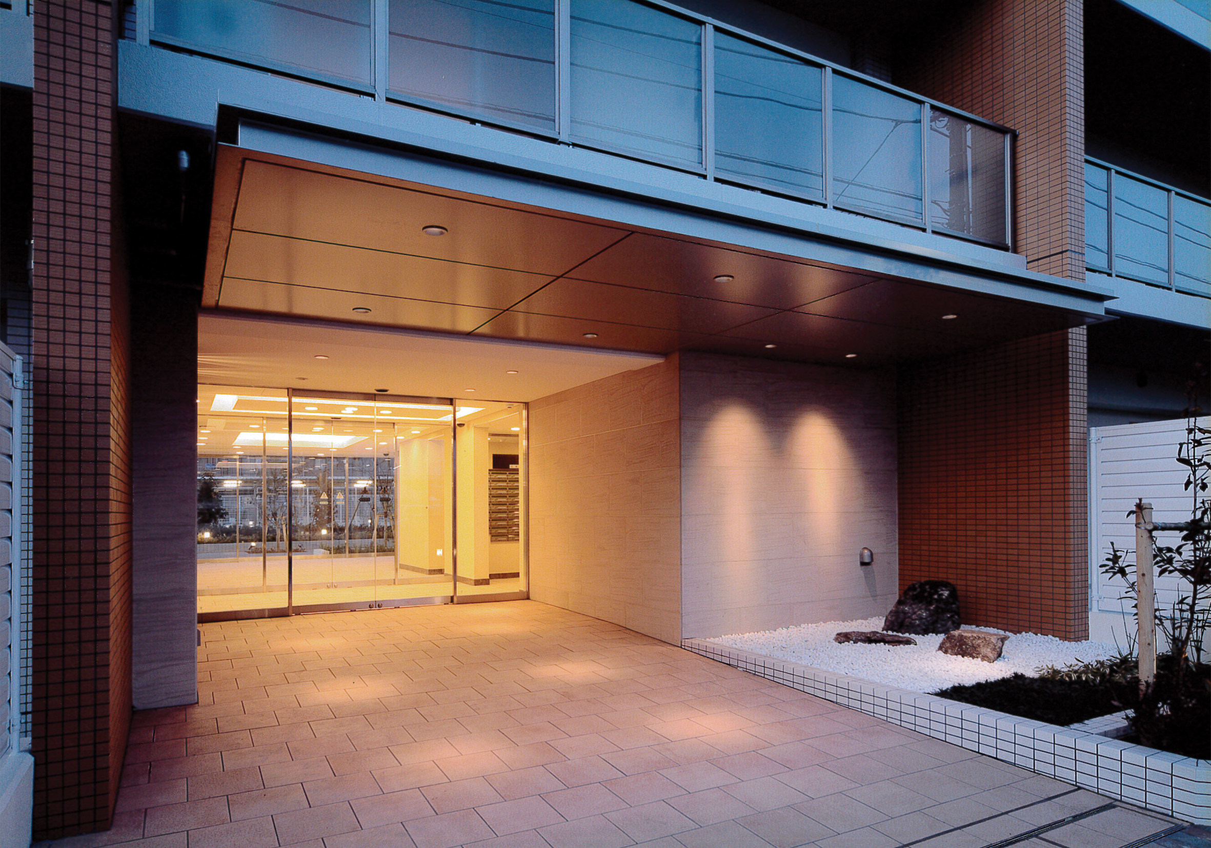 プライヴェル三鷹野崎