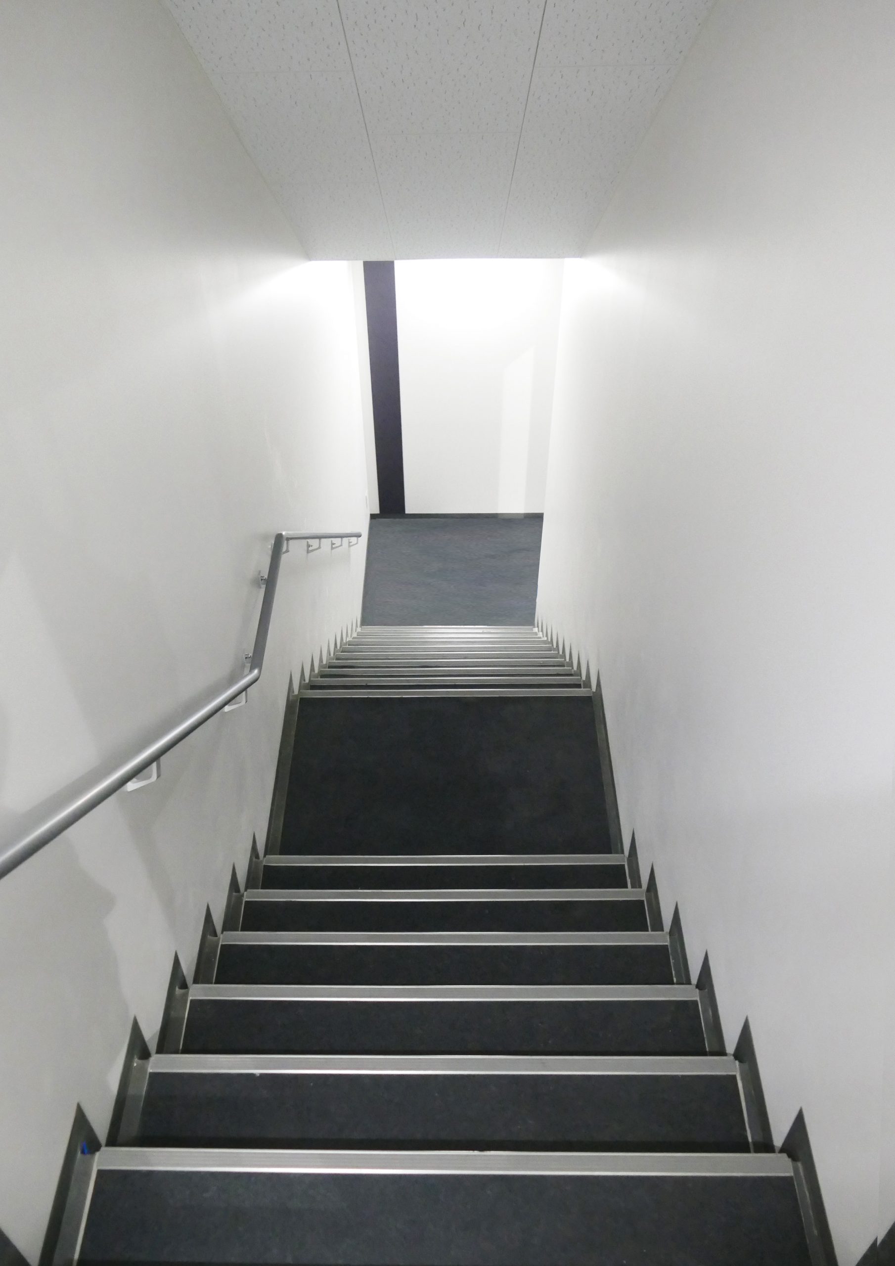 読売新聞　千葉支局ビル