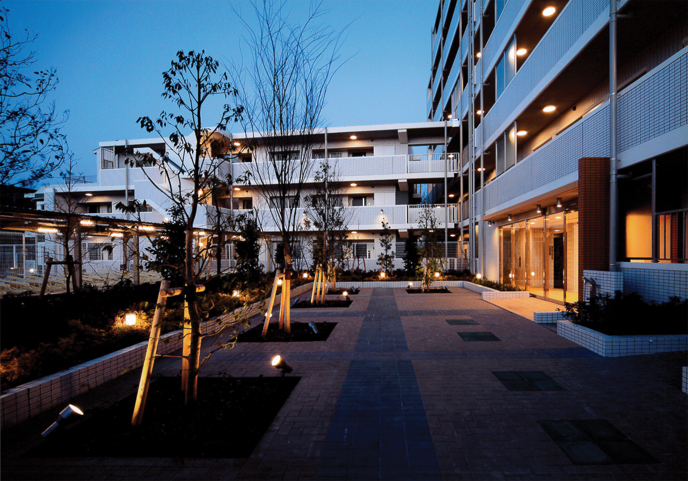 プライヴェル三鷹野崎