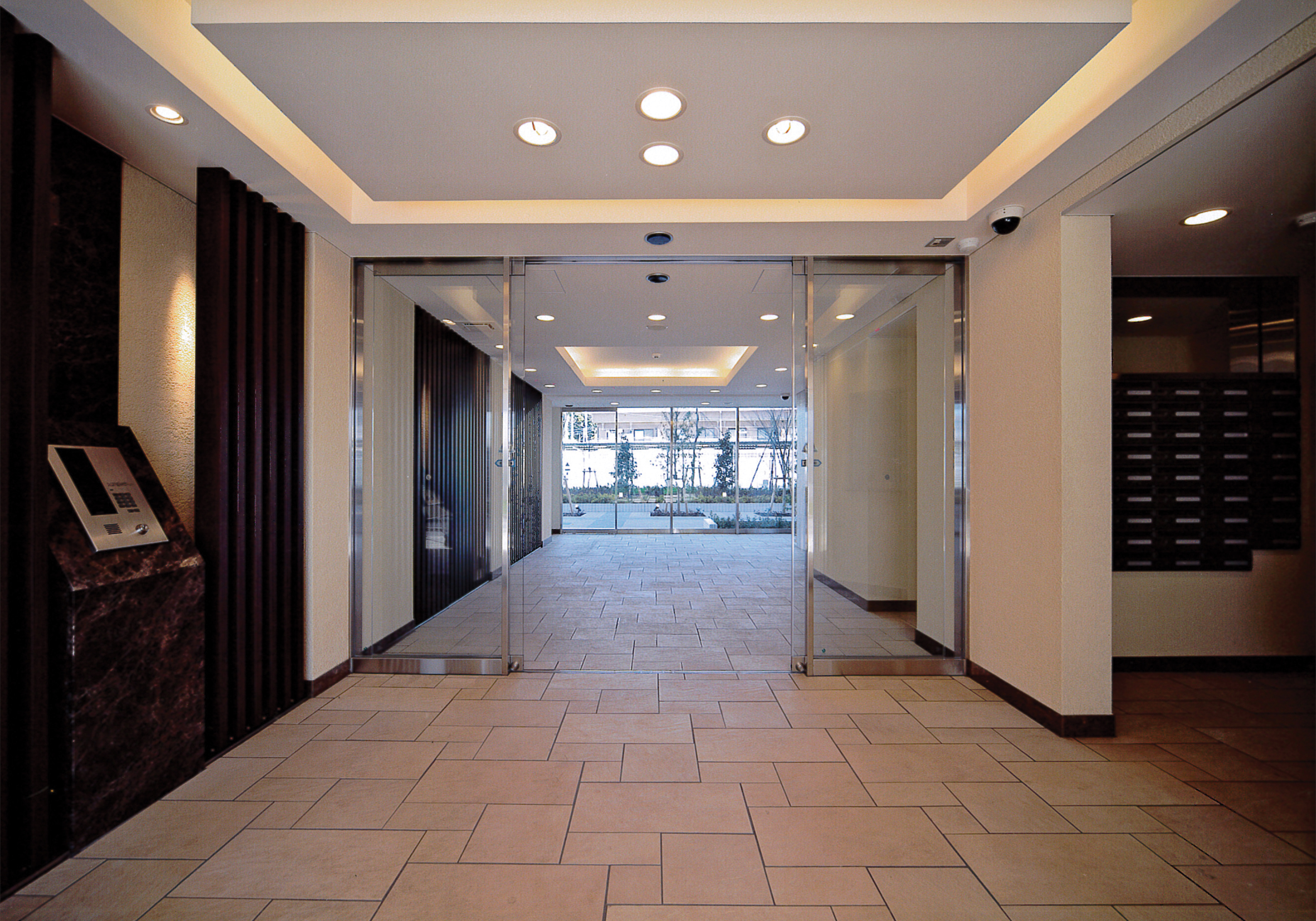 プライヴェル三鷹野崎