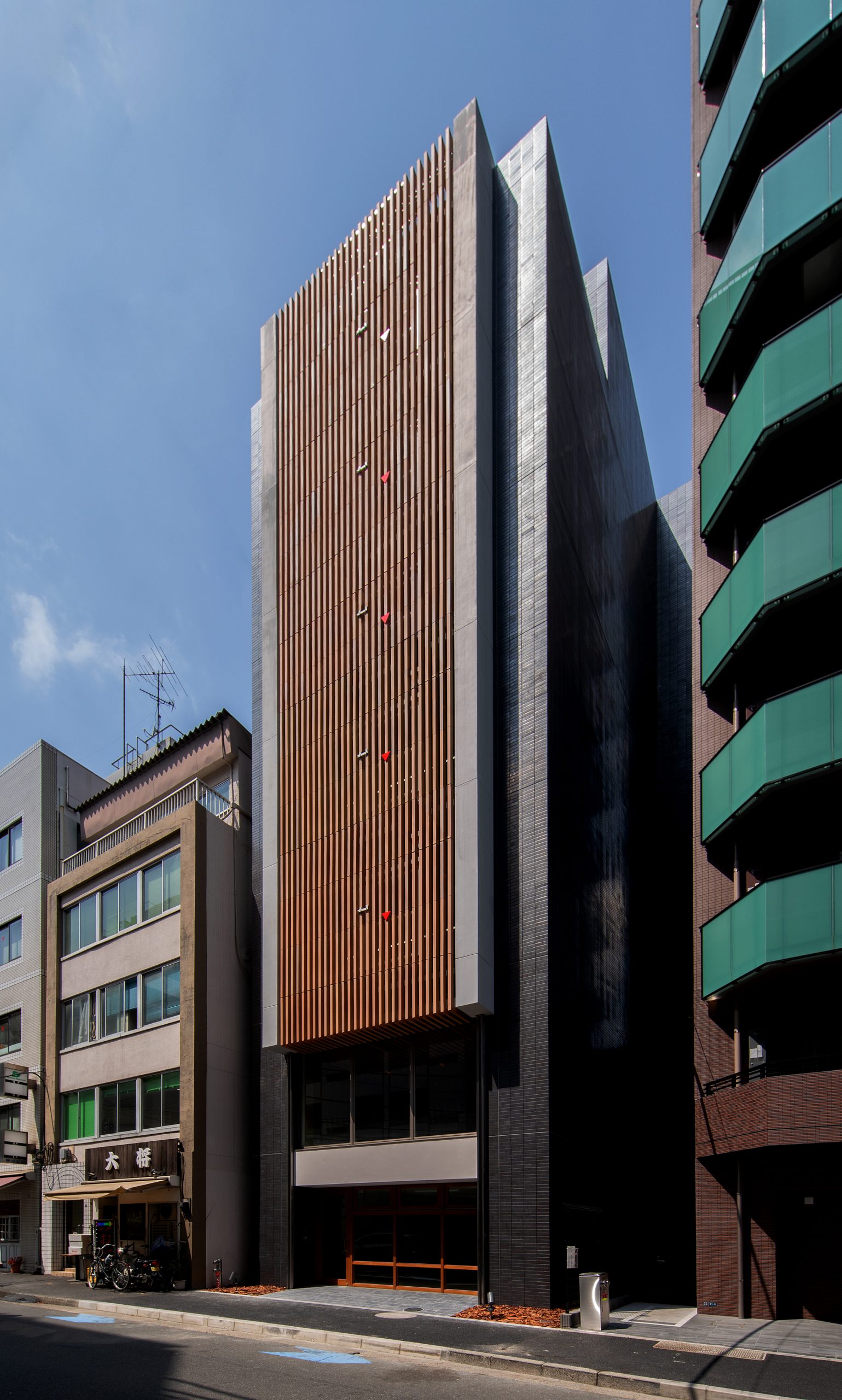 河内屋本社ビル